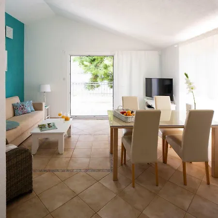 Lua Apartment